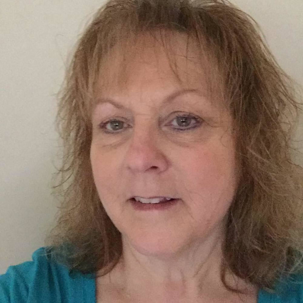 Meet your Posher, Laurie